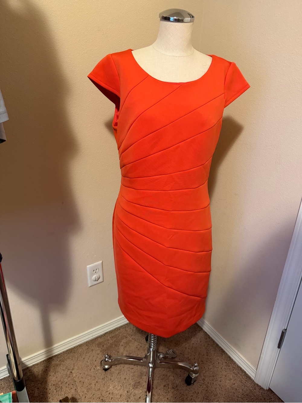 Jessica Simpson Coral Cap-Sleeve Sheath Dress